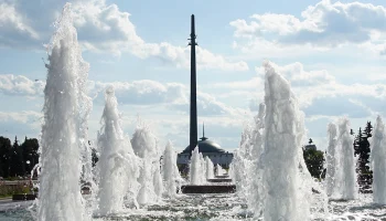 Фонтанный комплекс &laquo;Годы войны&raquo; на Поклонной горе в Москве начали готовить к зиме