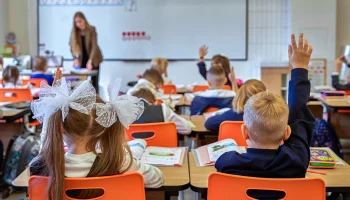 Минпросвещения РФ хочет запретить распространение готовых решений из учебников