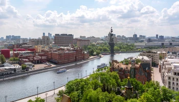 Директор музыкальной школы Луганска отметил роль Москвы в открытии корпуса