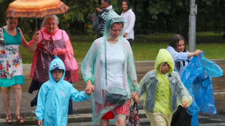 Синоптики предупредили москвичей об облачной погоде с дождем 17 июля Синоптики предупредили москвичей об облачной погоде с дождем 17 июля