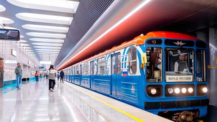 Собянин: девять составов разных эпох будут ходить по БКЛ в эти выходные Собянин: девять составов разных эпох будут ходить по БКЛ в эти выходные