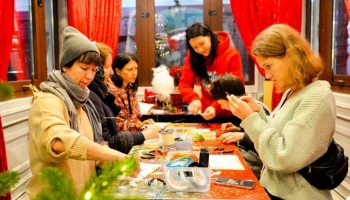 Более 4 тыс мастер-классов пройдет на фестивале "Путешествие в Рождество"