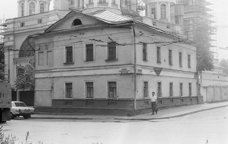 Верхняя Красносельская улица 6