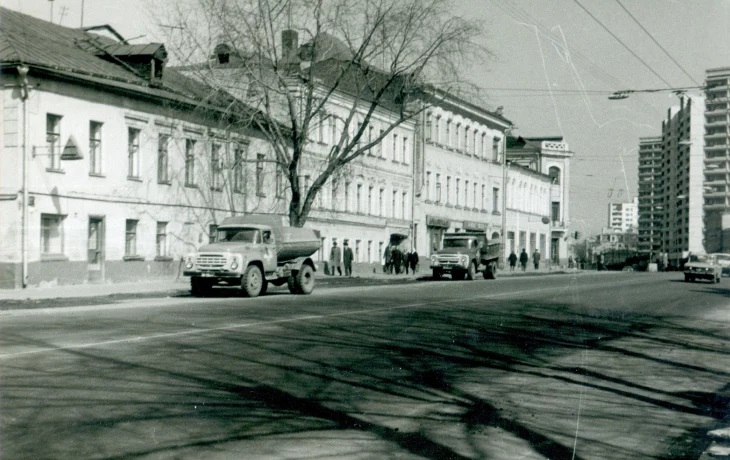 Бакунинская улица 9