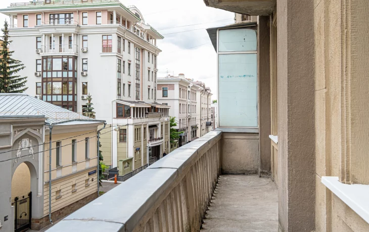 Староконюшенный переулок 9