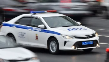 Движение затруднено после аварии на МКАД в районе Западного Дегунина Движение затруднено после аварии на МКАД в районе Западного Дегунина