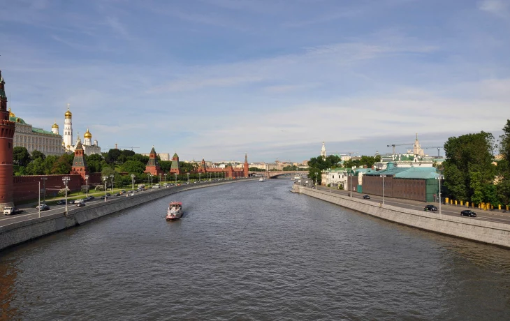 Софийская набережная 2