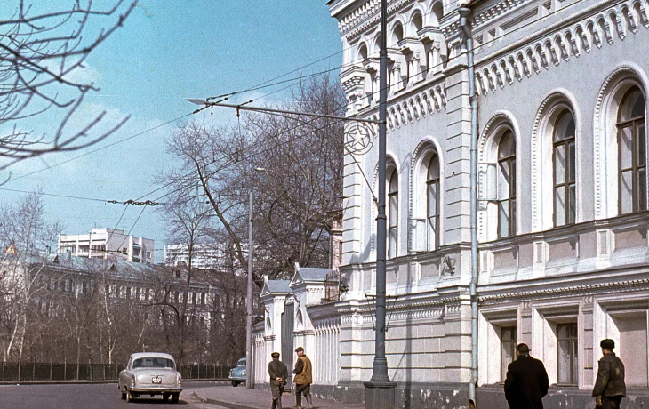 Гоголевский бульвар 6 Гоголевский бульвар 6