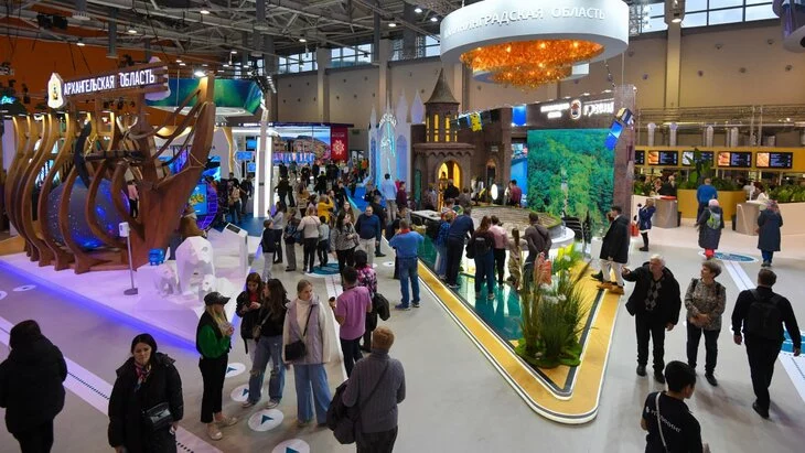 Более 150 тысяч человек посетили выставку "Россия" в первый день работы в 2024 году