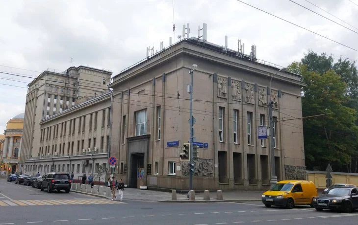 Большая Пироговская 3