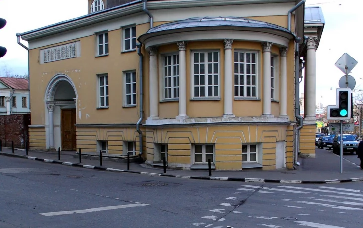 Александра Лукьянова улица 4