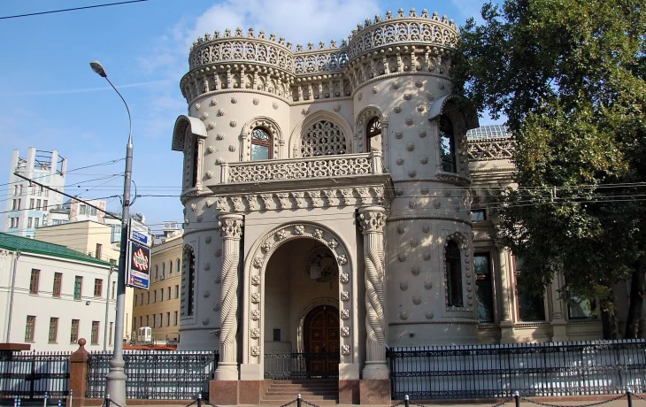 Воздвиженка 4