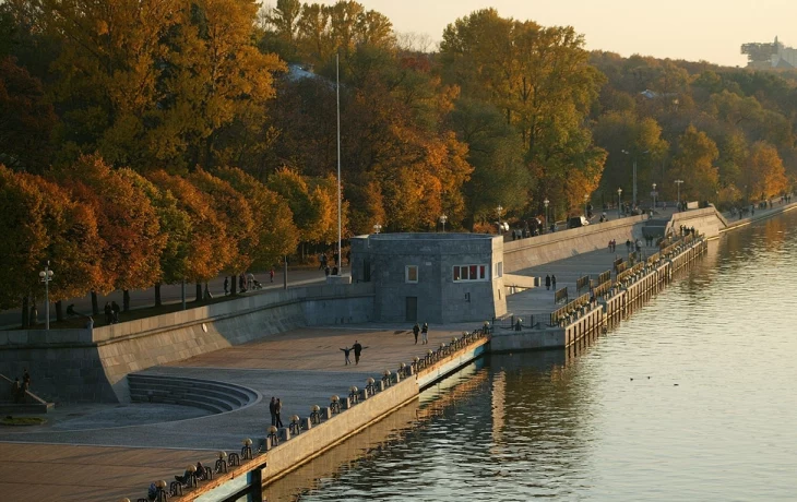 Пушкинская набережная 2