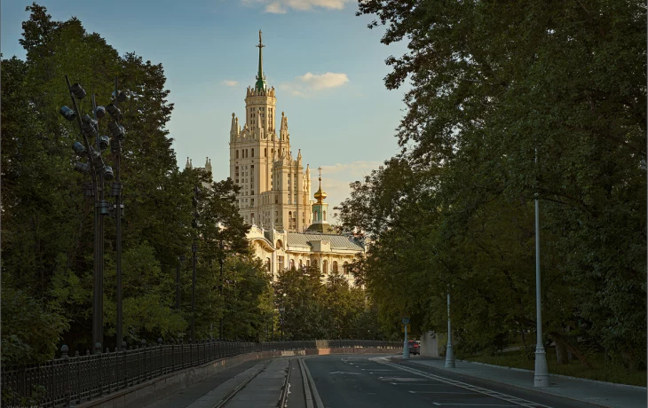 Яузский бульвар 4