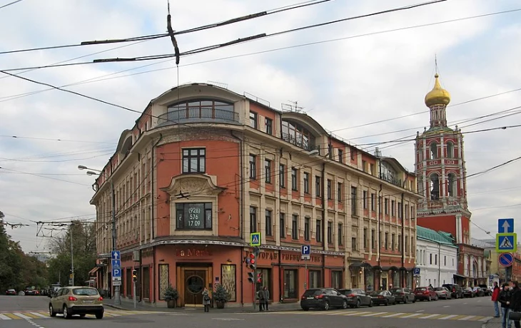 Петровка улица 4