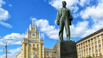 Памятник В.В. Маяковскому на Триумфальной площади