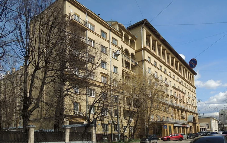 Малая Никитская 3