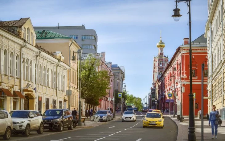 Петровка улица 2