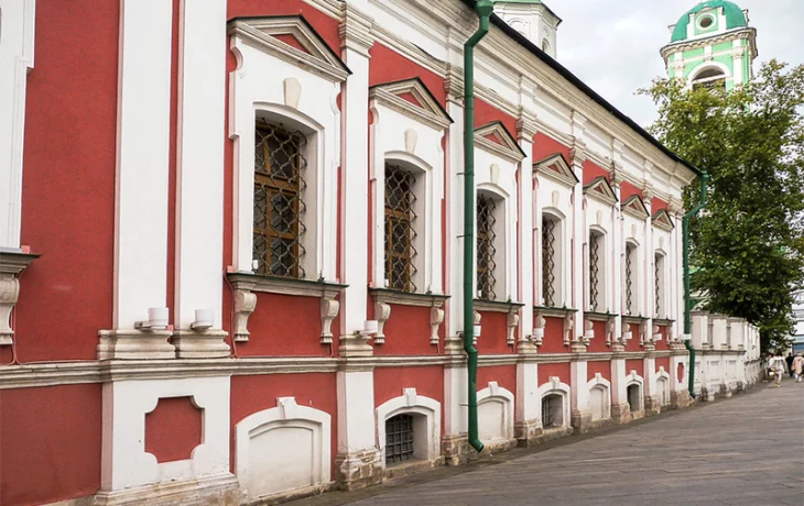 Пятницкая улица 4