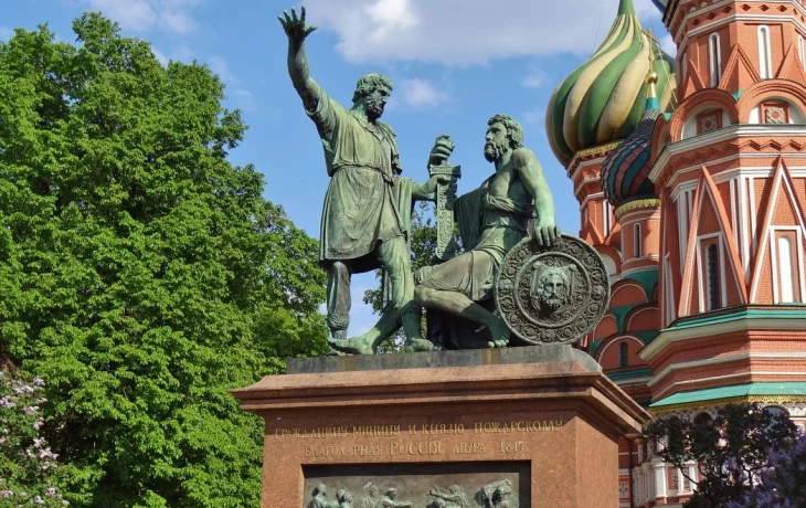Памятник Минину и Пожарскому на Красной Площади