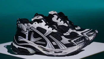 Обзор женских кроссовок от BALENCIAGA Обзор женских кроссовок от BALENCIAGA