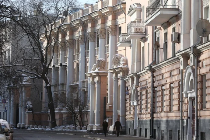 История современных Патриков: как Патриаршие пруды стали символом Москвы 11