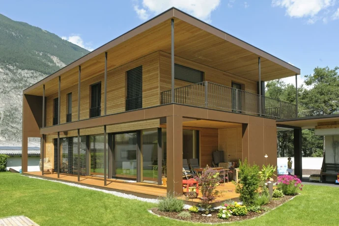 Дом из перекрестно-клееной древесины: современный взгляд на деревянное строительство