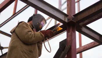 Сварка в строительстве и промышленности: области применения и требования Сварка в строительстве и промышленности: области применения и требования