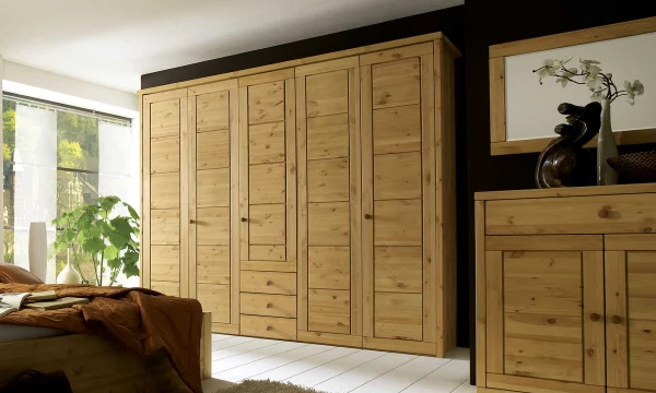 5 стильных способов использования деревянной мебели в современном интерьере
