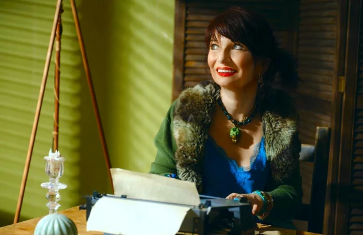 Юлия Чернякова рассказала, как оптимизм и юмор помогают превращать жизненные неурядицы в источник вд Юлия Чернякова рассказала, как оптимизм и юмор помогают превращать жизненные неурядицы в источник вд