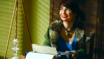 Юлия Чернякова рассказала, как оптимизм и юмор помогают превращать жизненные неурядицы в источник вд Юлия Чернякова рассказала, как оптимизм и юмор помогают превращать жизненные неурядицы в источник вд