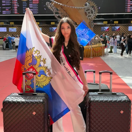 Кира Капшик отправилась представлять Россию на международный конкурс Miss Teen Glam World Кира Капшик отправилась представлять Россию на международный конкурс Miss Teen Glam World