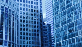 На квартиры с двумя и тремя спальнями пришлось почти 60% спроса в делюкс-комплексах Москвы На квартиры с двумя и тремя спальнями пришлось почти 60% спроса в делюкс-комплексах Москвы
